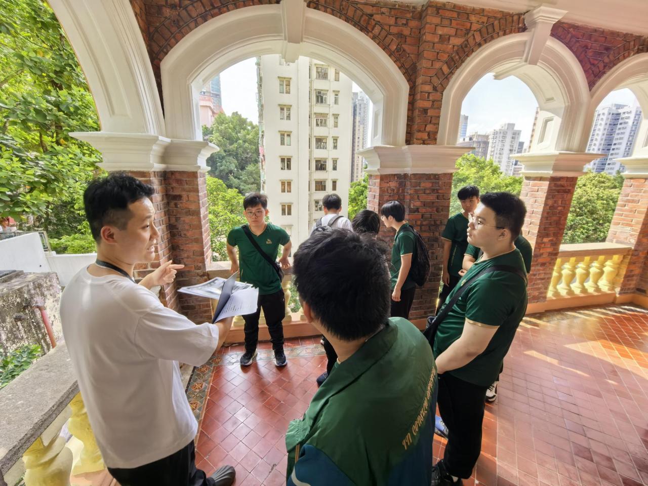 導賞員講解香港早期的防疫方法