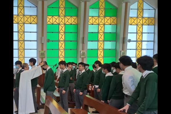 中六畢業前祈禱會覆手禮